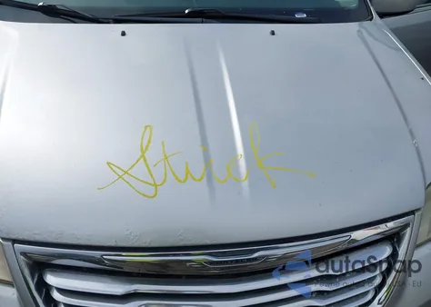 2012 Chrysler Town & Country Touring из США, поврежденный, VIN 2C4RC1BG0CR286392